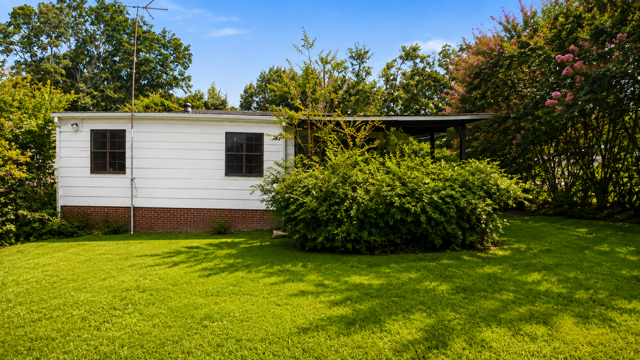 844 Combs St: photo 5
