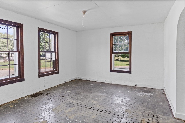 1200 SW 6th St: photo 8