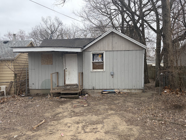1829 S Stanley St — photo 2