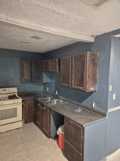 451 Mason Blvd — photo 7