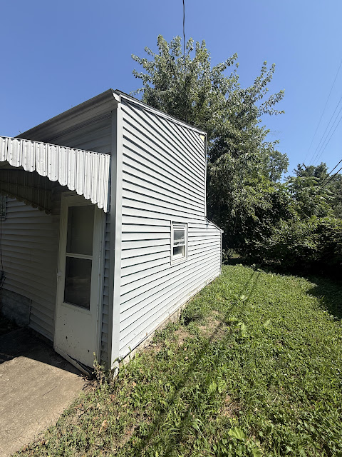 1421 Sedgwick St: photo 2