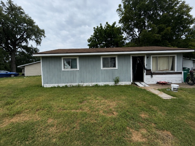 1060 Water St: main photo