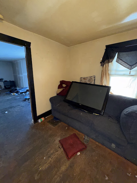 941 W Waggoner St — photo 9