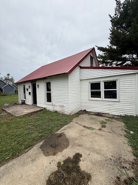 221 E Cherry St — photo 3