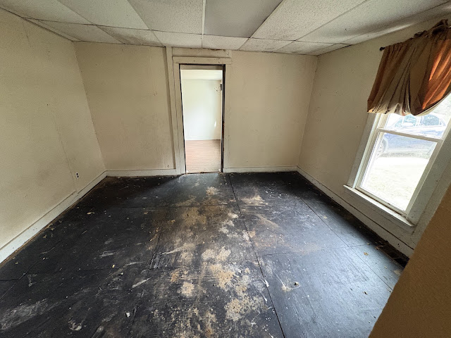 221 E Cherry St — photo 12