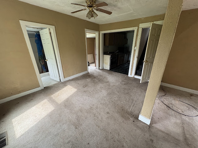 221 E Cherry St — photo 7