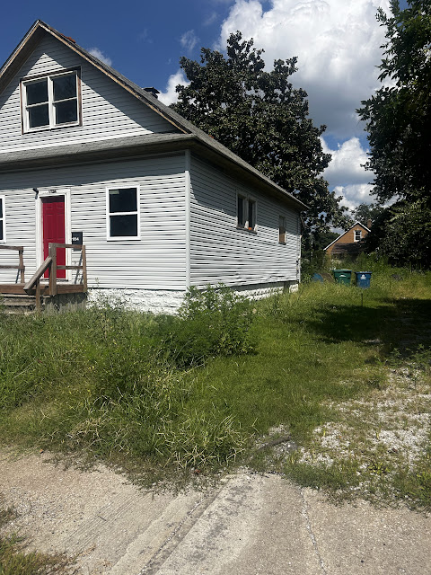 1734 Spruce St — photo 2