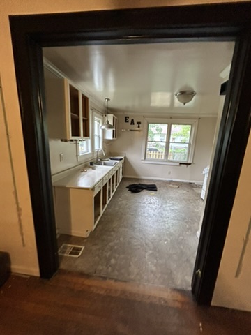 2425 Wheaton Ave — photo 18