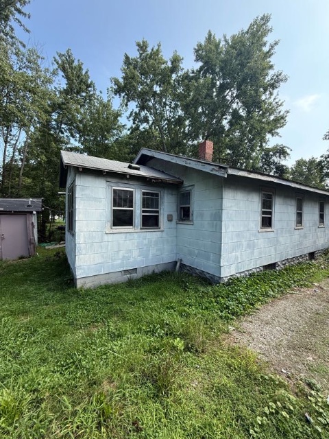 2067 N Maple Ave — photo 4