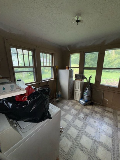2067 N Maple Ave — photo 18