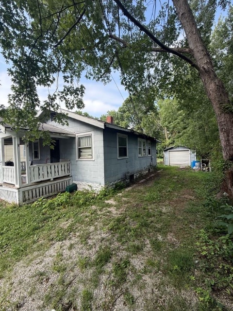 2067 N Maple Ave — photo 5