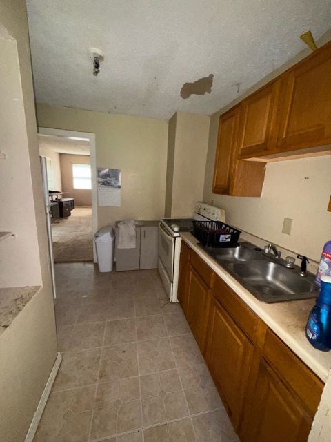 2067 N Maple Ave — photo 13