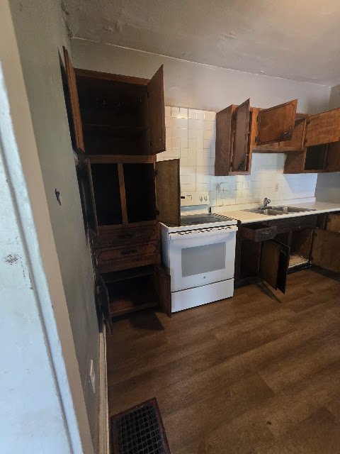 1303 E Hickory St — photo 43