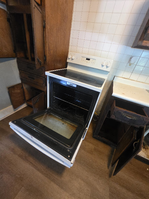 1303 E Hickory St — photo 45