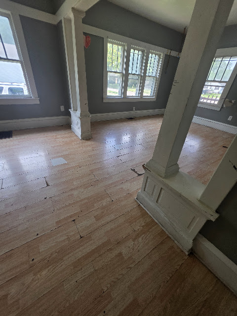 1303 E Hickory St — photo 41