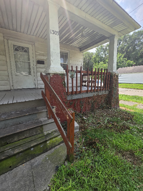 1303 E Hickory St — main photo
