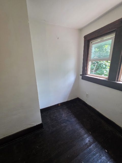 1303 E Hickory St — photo 55