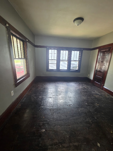1303 E Hickory St — photo 9