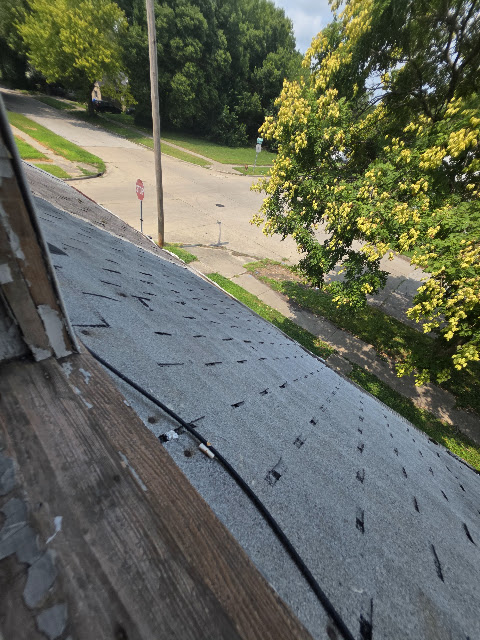 1303 E Hickory St — photo 3