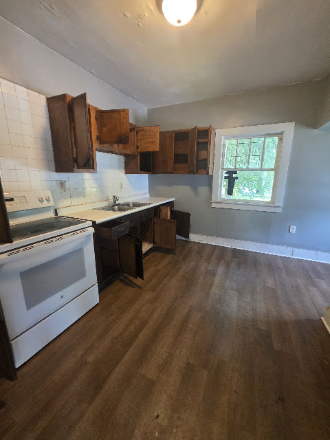 1303 E Hickory St — photo 8