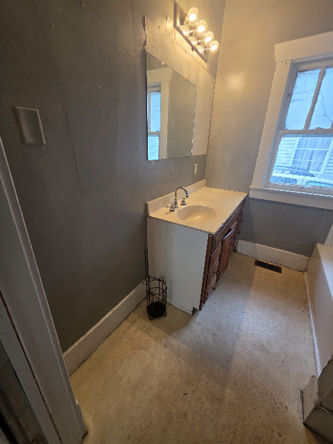 1303 E Hickory St — photo 19