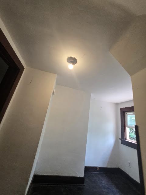 1303 E Hickory St — photo 53
