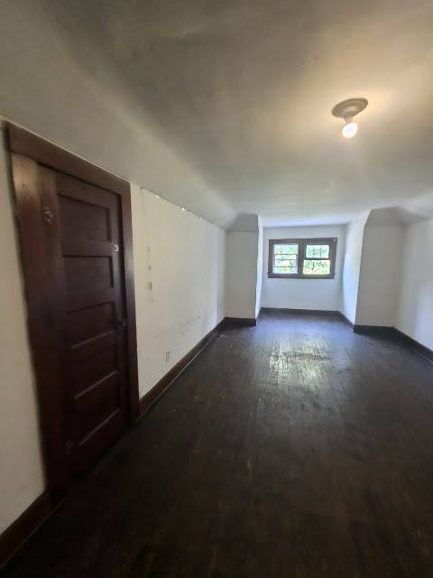 1303 E Hickory St — photo 16