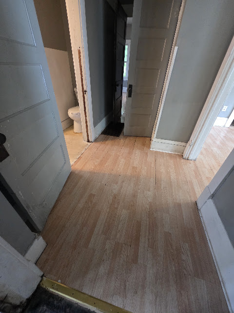 1303 E Hickory St — photo 32