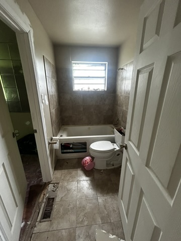 10068 Royal Dr: photo 16