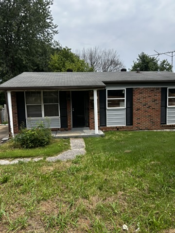 10068 Royal Dr: photo 2
