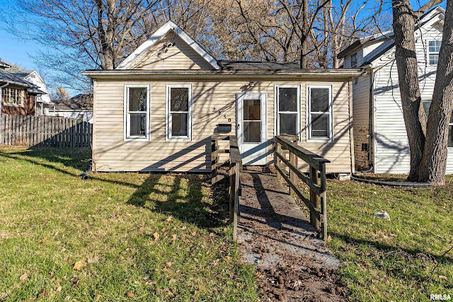 2410 N Ellis St — photo 2