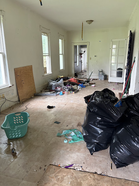 2410 N Ellis St — photo 4