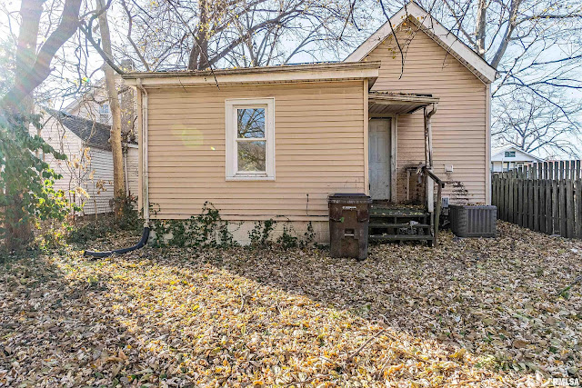 2410 N Ellis St — photo 3