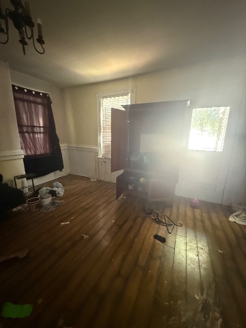 605 Main St — photo 17