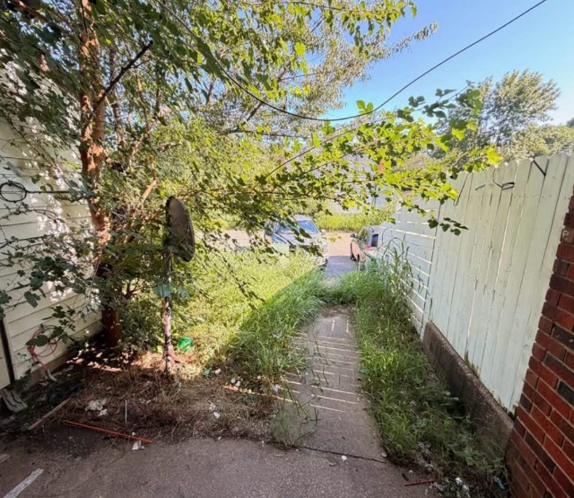 1325 Minefee St — photo 13