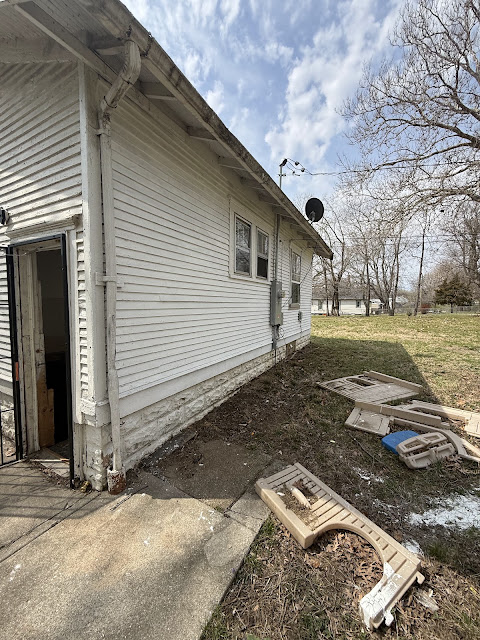 830 E Rodgers Ave — photo 4