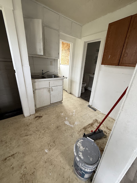 830 E Rodgers Ave — photo 22