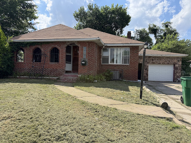 225 N 63rd St — main photo