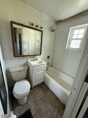 1045 E Condit St — photo 8