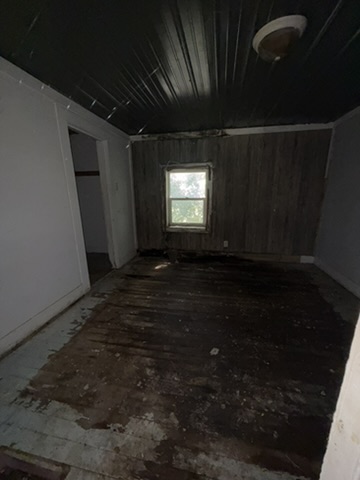 1045 E Condit St — photo 7