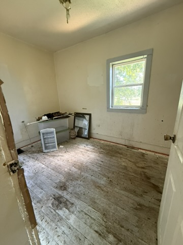 1045 E Condit St — photo 4