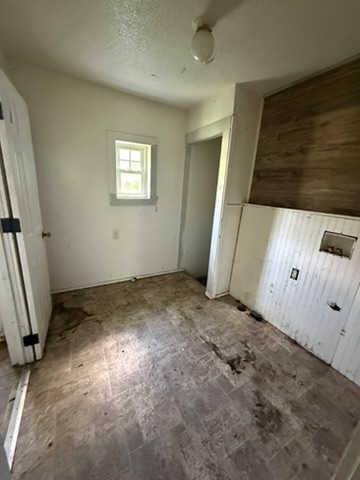 1045 E Condit St — photo 6