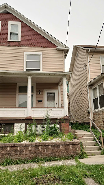 648 Linden Ave — photo 2