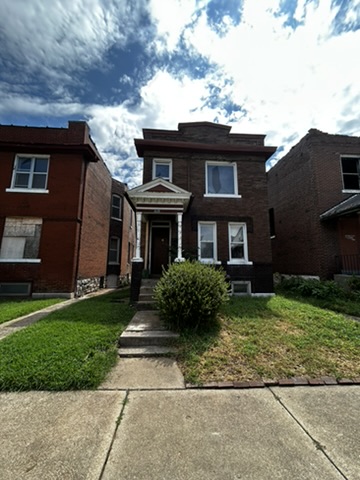 3520 Paris Ave: photo 2
