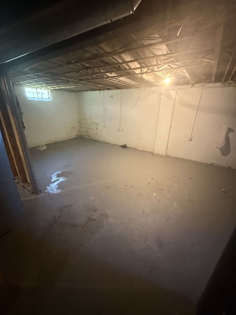 5210 Dupont St — photo 11