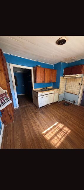505 Sicily St — photo 9