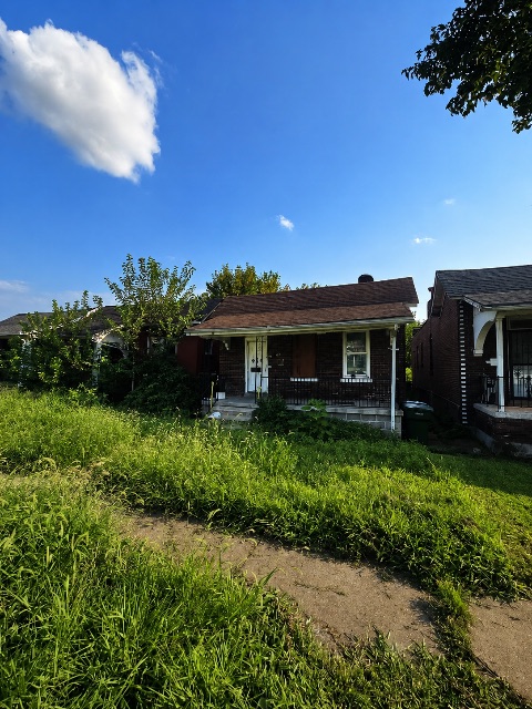 4920 San Francisco Ave — main photo