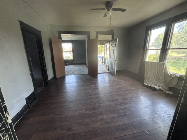 514 N Walnut St — photo 3