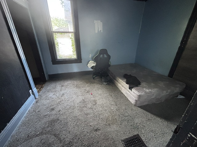 514 N Walnut St — photo 9