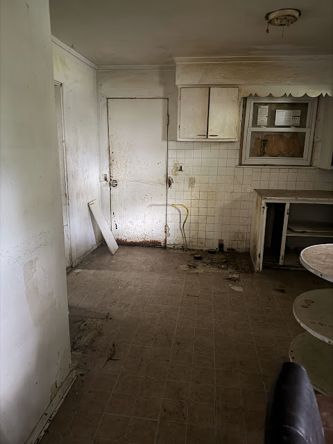 5050 Hallows Ave E — photo 9